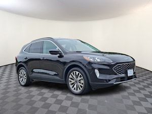 2022 Ford Escape Titanium SUV