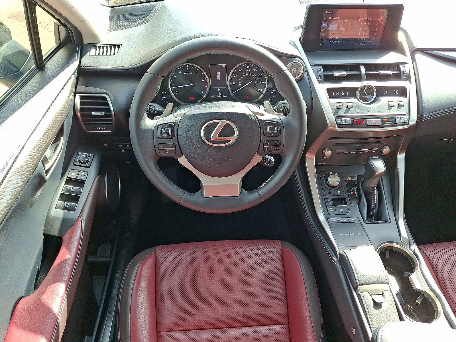 2019 Lexus NX 300 Luxury photo 2