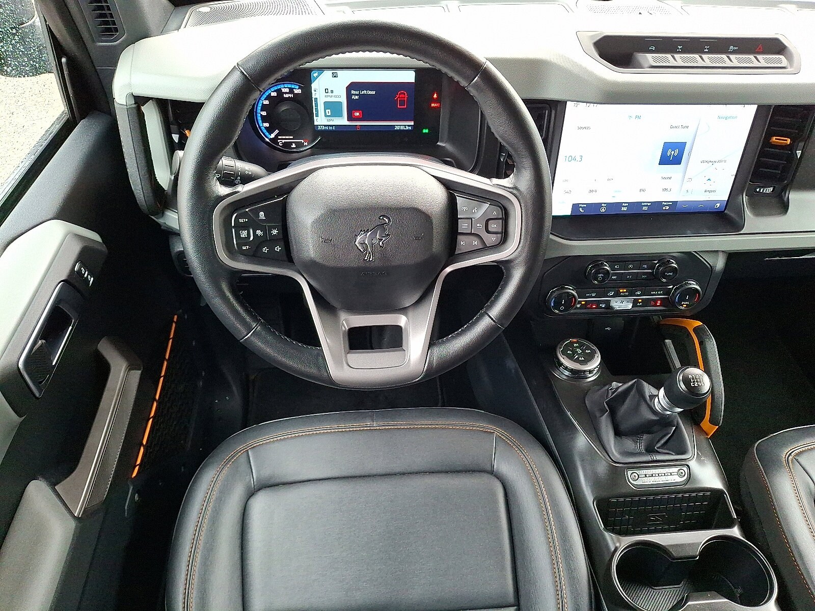 2022 Ford Bronco Badlands photo 2