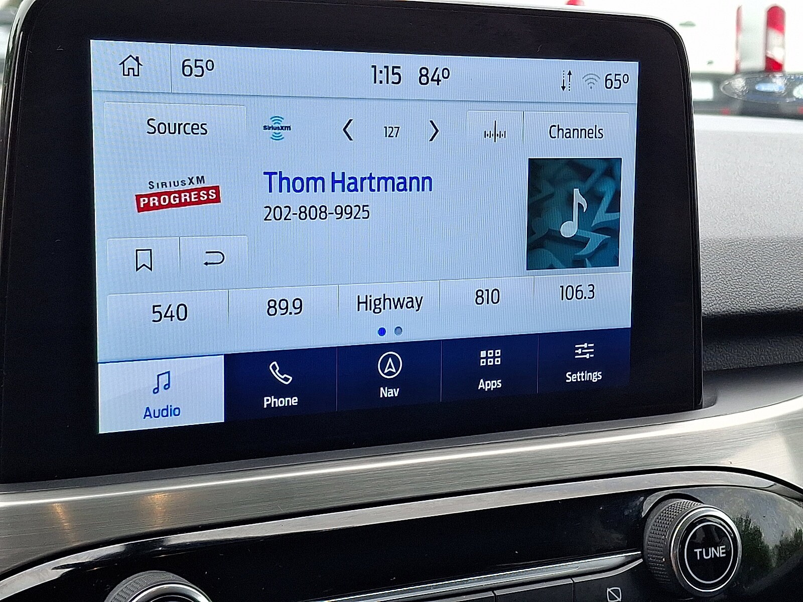 2022 Ford Escape Titanium photo 3