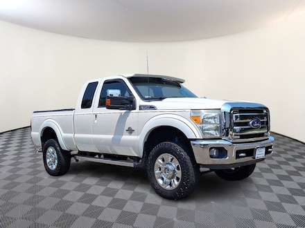 2016 Ford Super Duty F-350 SRW Lariat Truck Super Cab