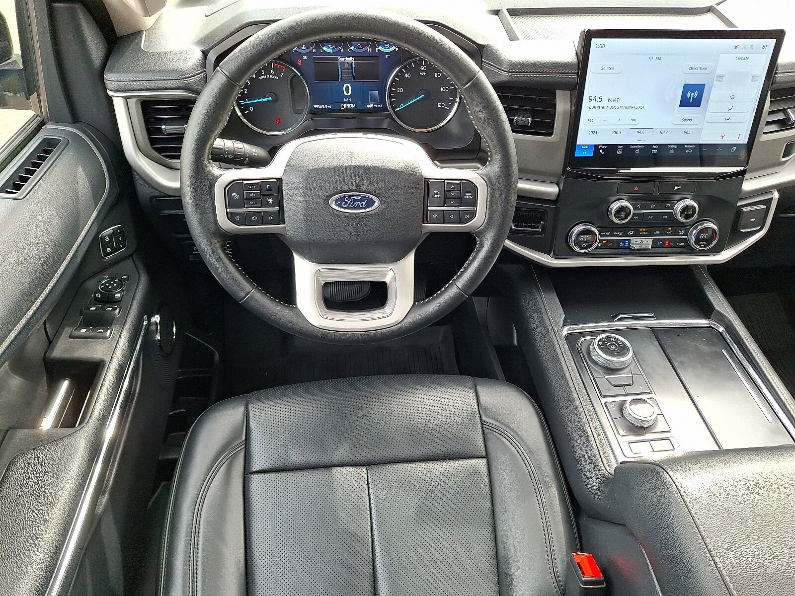 2022 Ford Expedition MAX XLT photo 2