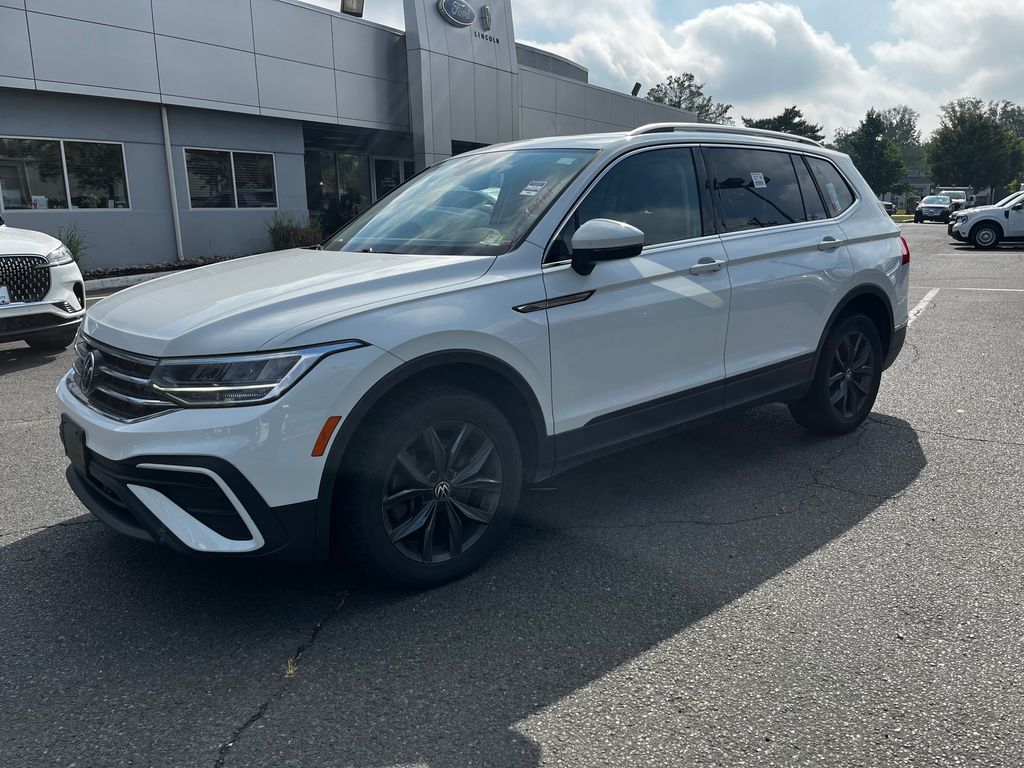 2022 Volkswagen Tiguan SE photo 2