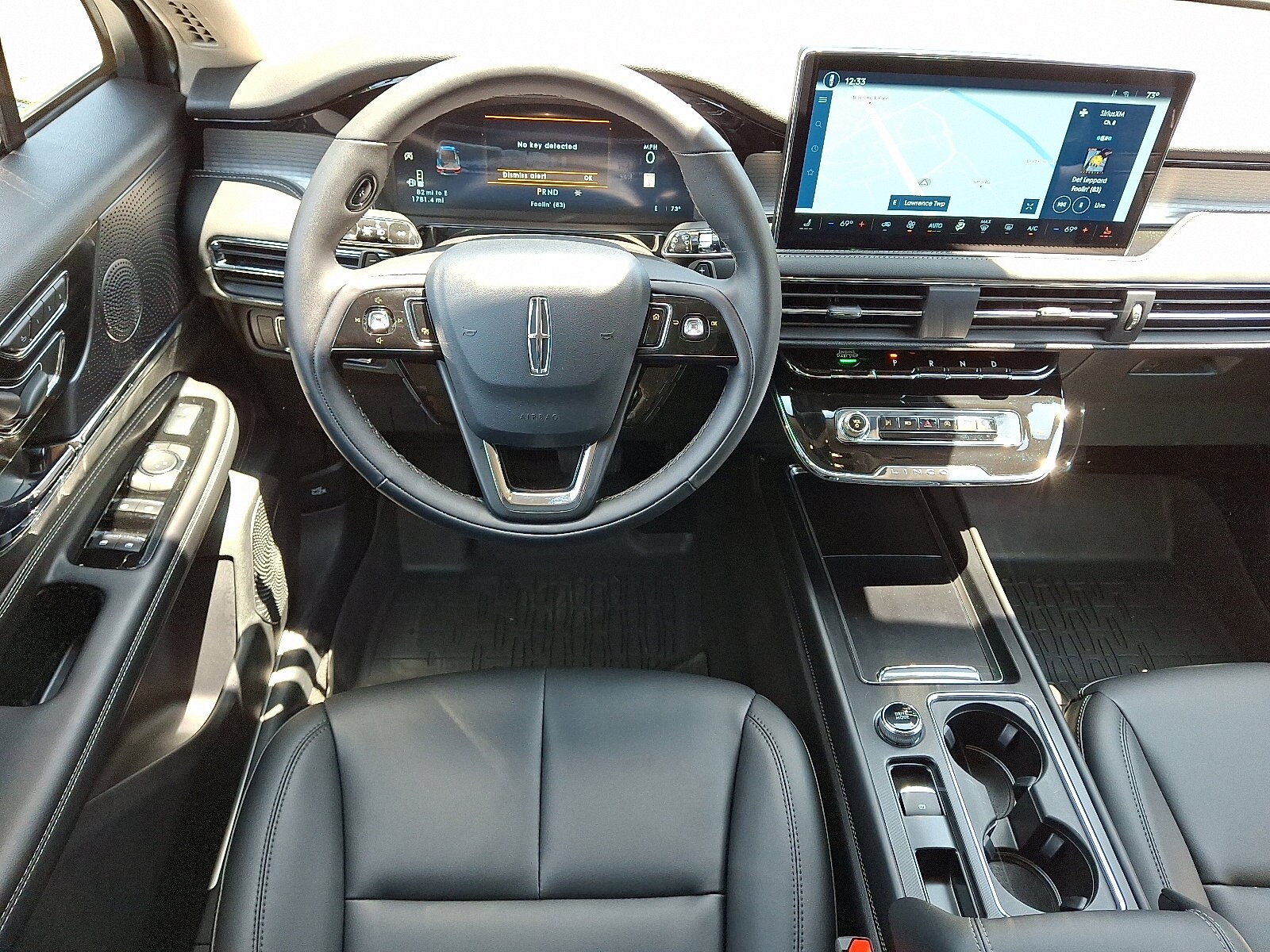 2025 Lincoln Corsair Premiere photo 2