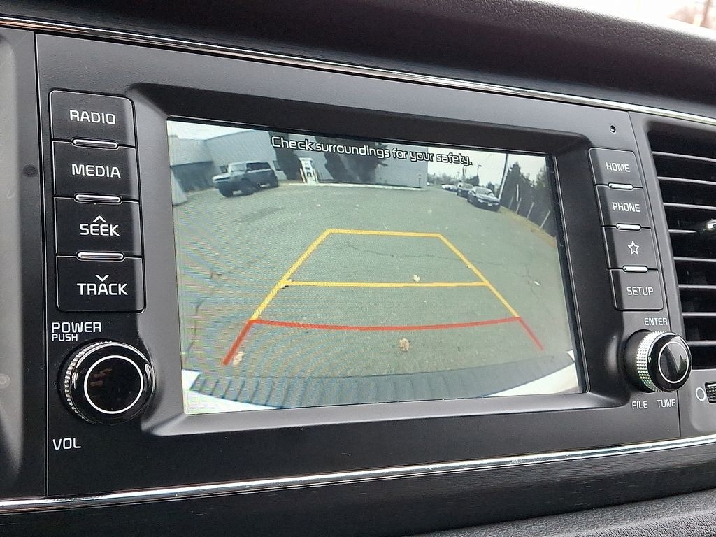 Used 2021 Kia Sedona LX Van Passenger Van