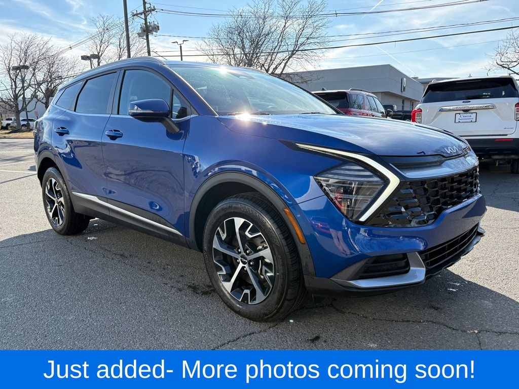 Used 2024 Kia Sportage EX SUV