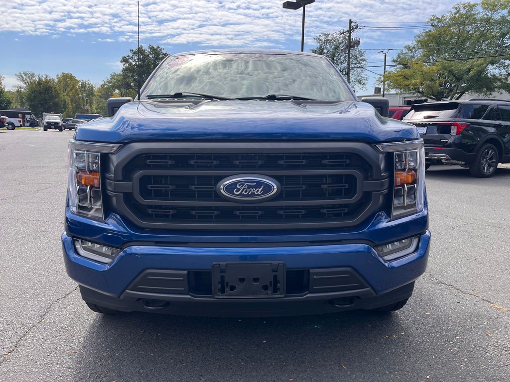 2022 Ford F-150 XLT photo 2