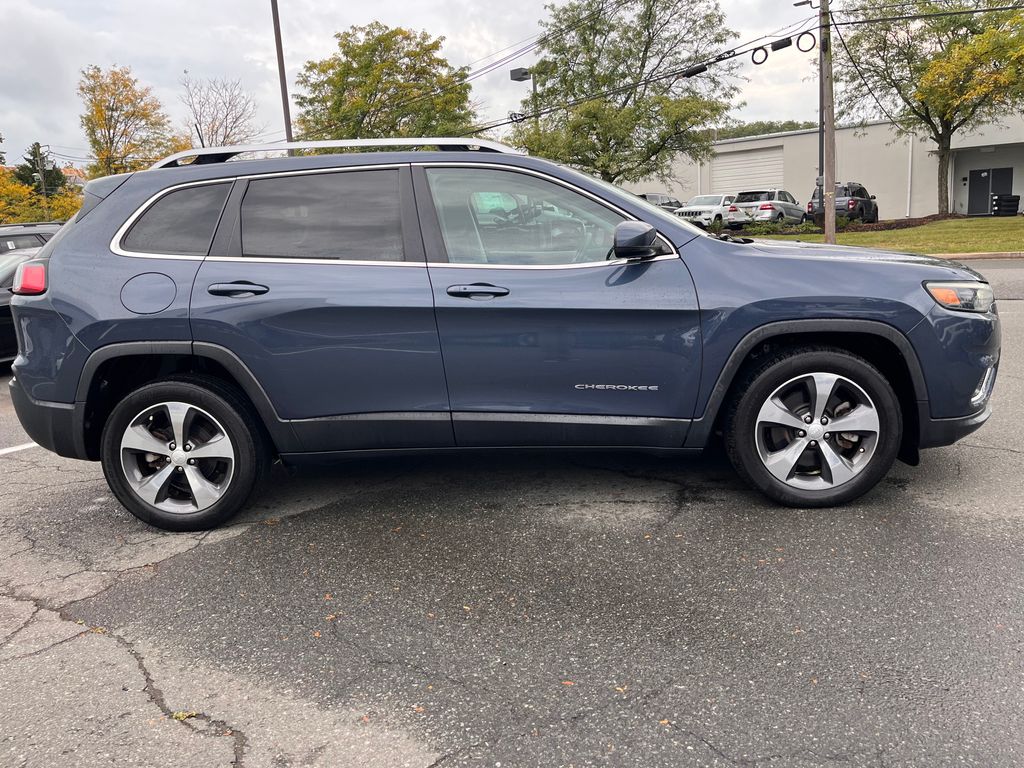 2019 Jeep Cherokee Limited photo 2