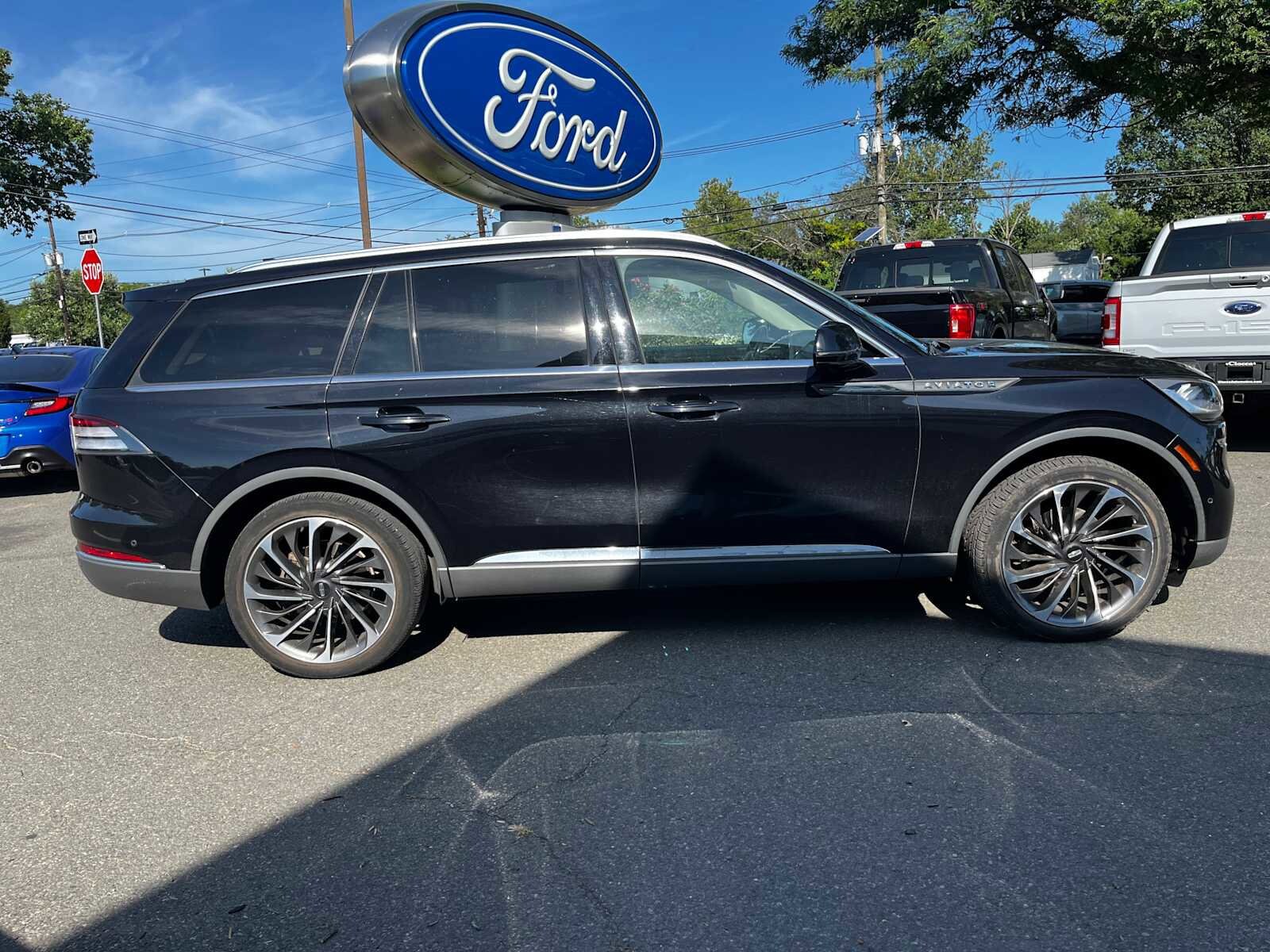 2020 Lincoln Aviator Reserve photo 2