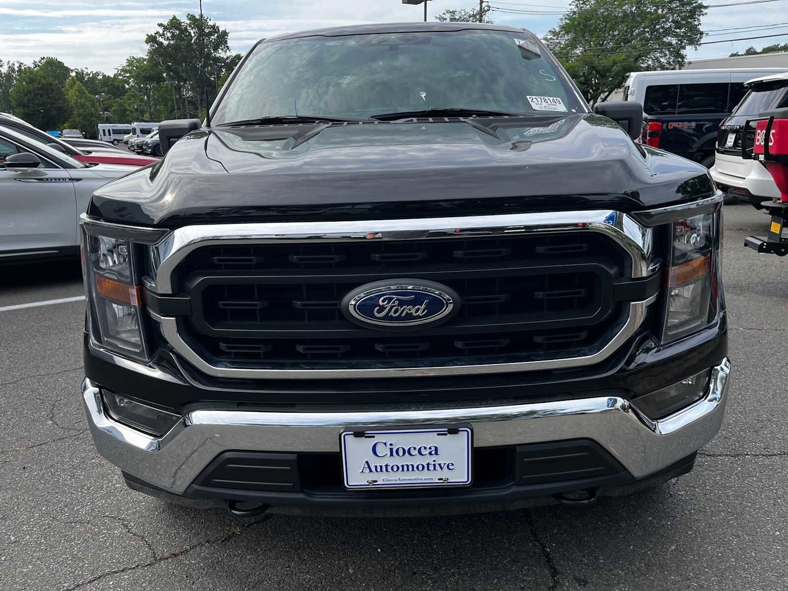 2023 Ford F-150 XLT photo 2