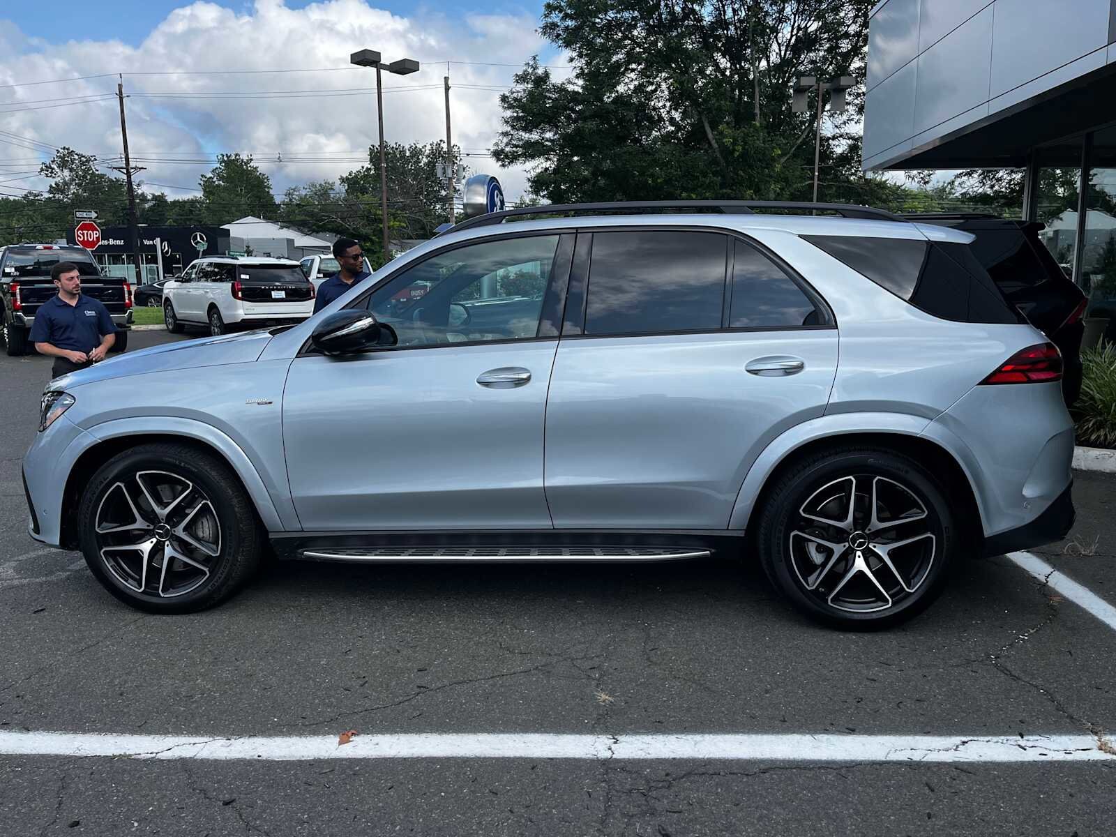 2024 Mercedes Benz GLE 53 AMG photo 3