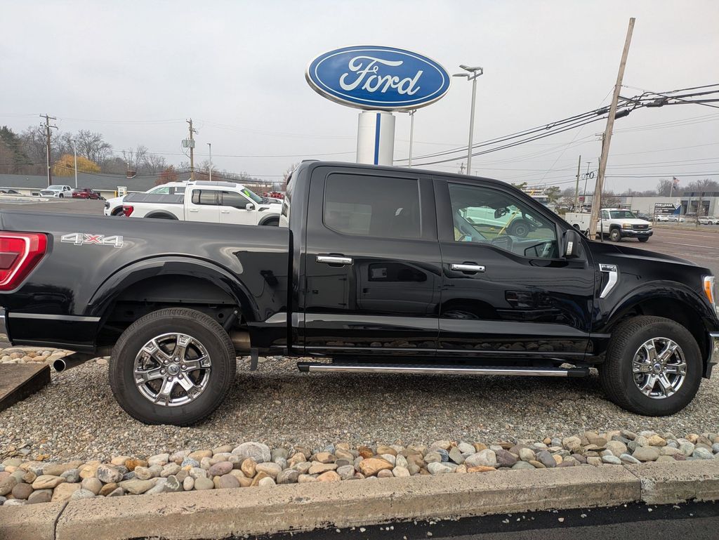 2023 Ford F-150 XLT photo 4
