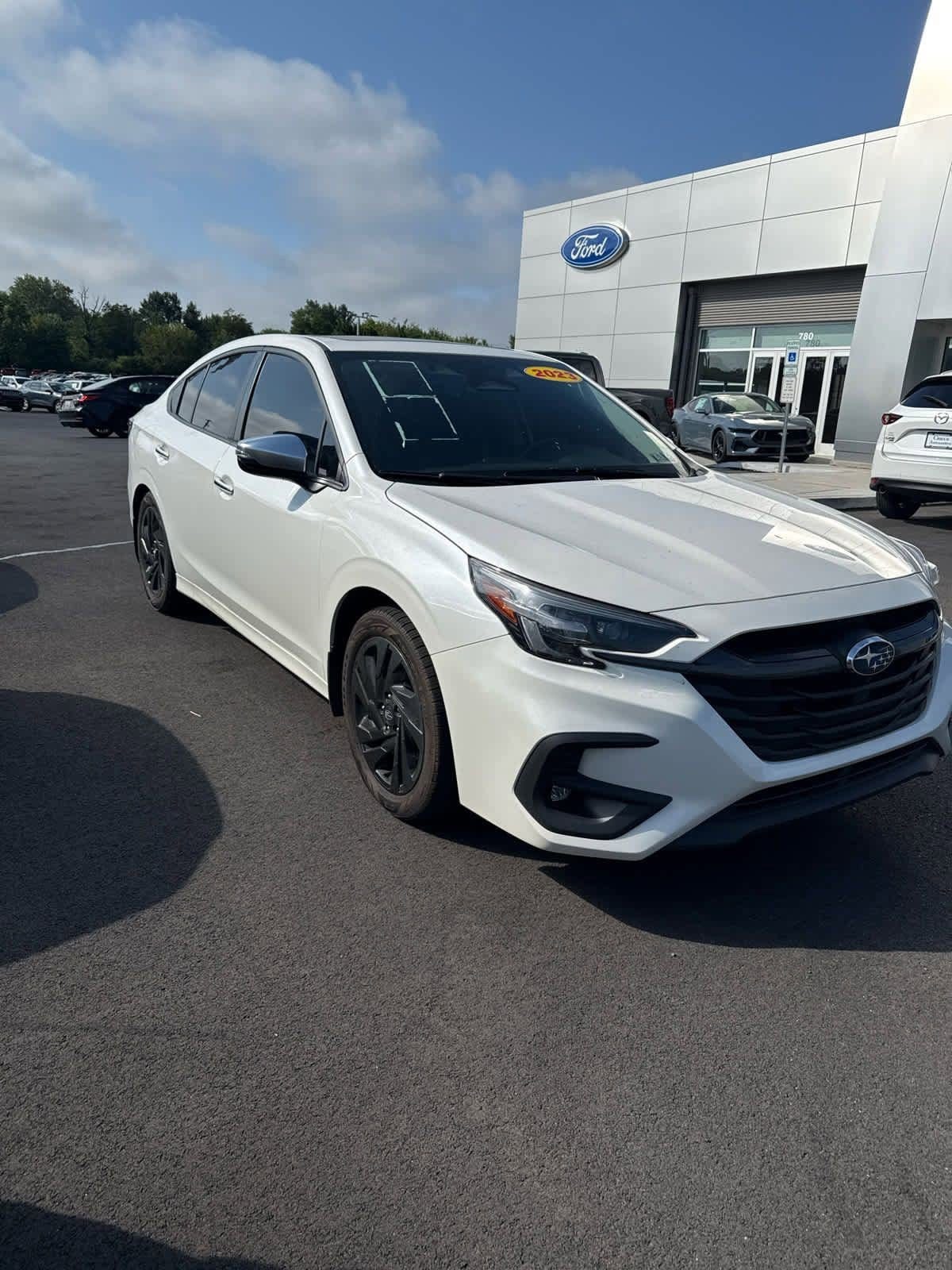 2023 Subaru Legacy Touring XT photo 3