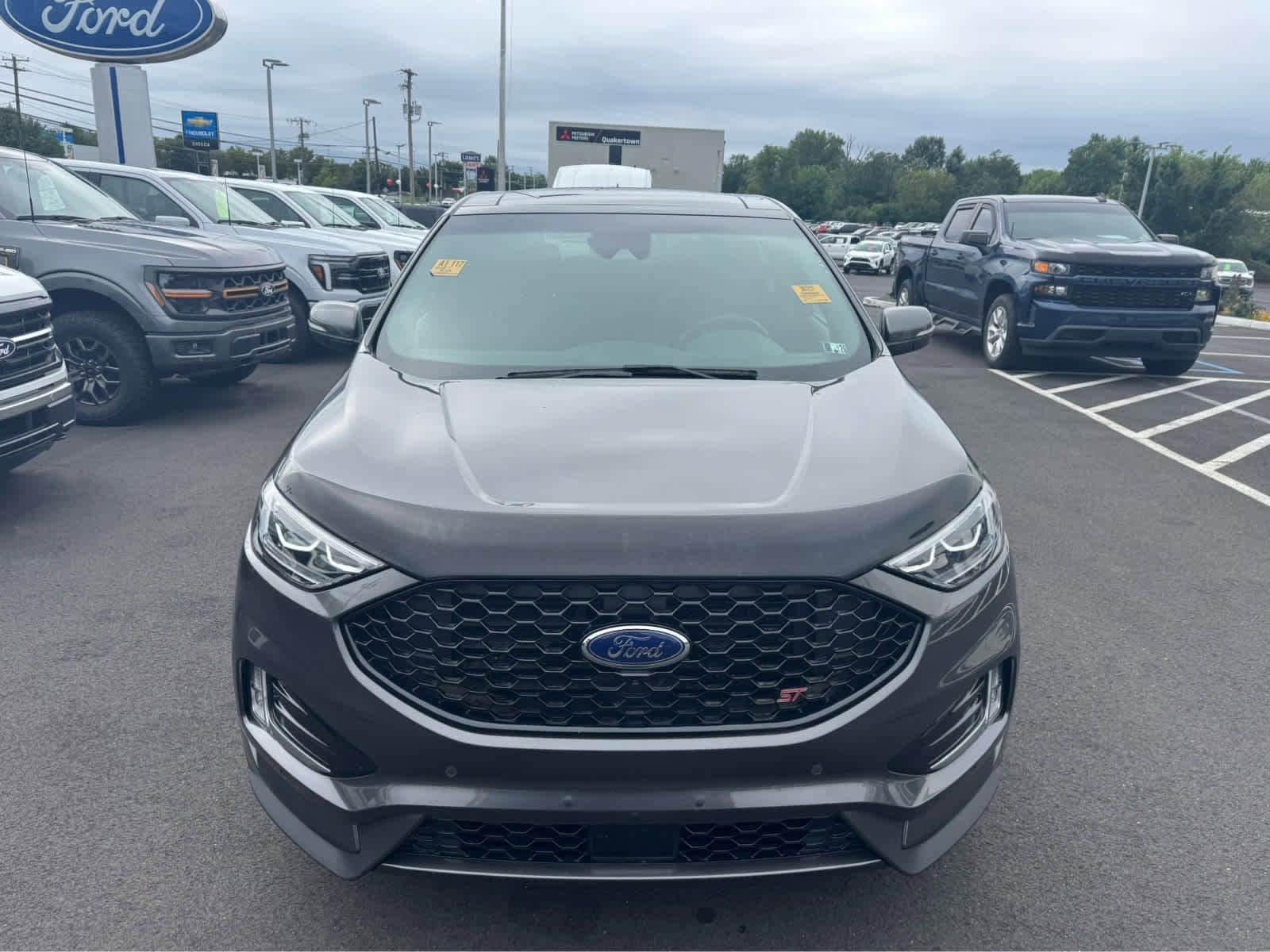 2019 Ford Edge ST photo 2