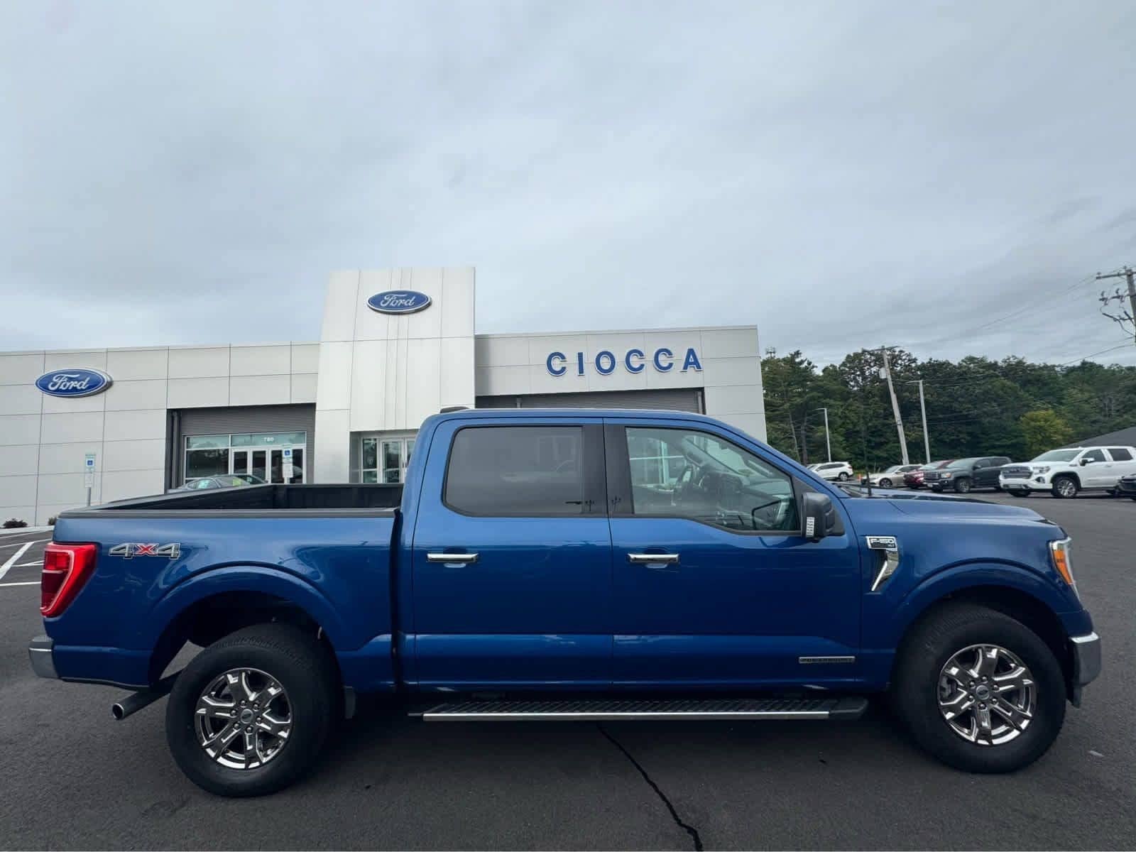 2022 Ford F-150 XLT photo 4