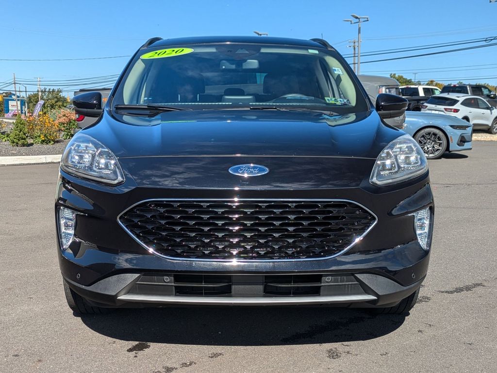 2020 Ford Escape Titanium Hybrid photo 2
