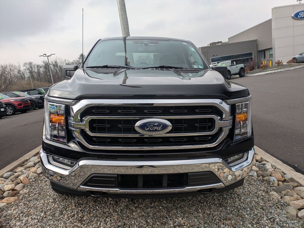 2023 Ford F-150 XLT photo 2