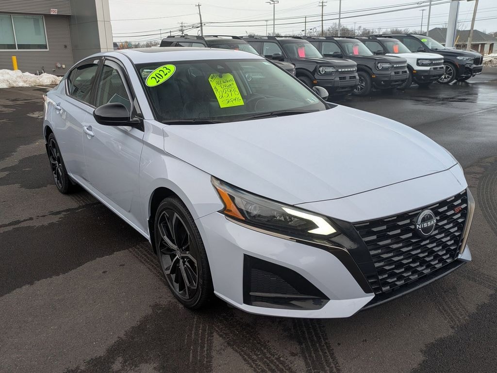 Used 2023 Nissan Altima 2.5 SR Sedan