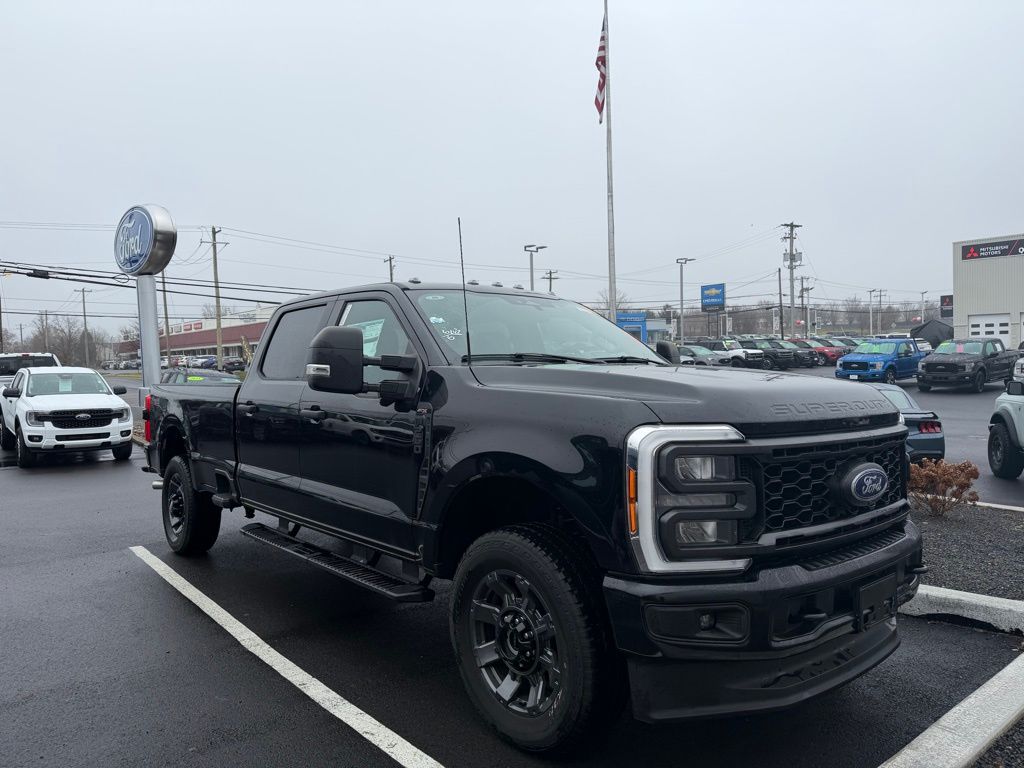 2023 Ford F-250 XL photo 3