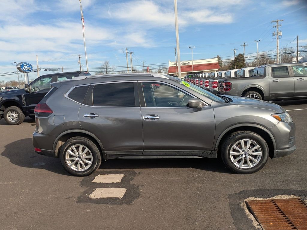 Used 2018 Nissan Rogue SV SUV