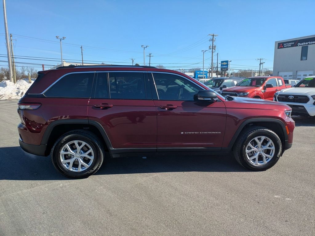 Used 2023 Jeep Grand Cherokee Limited SUV