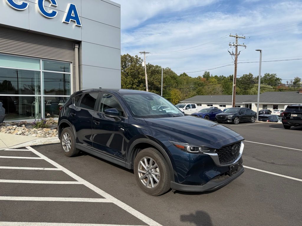 2022 Mazda CX-5 2.5 Select photo 3