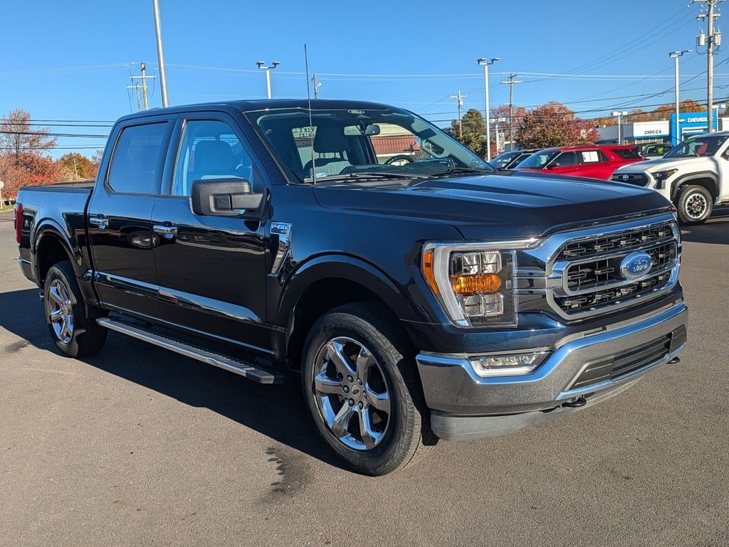 Used 2022 Ford F-150 XLT Truck SuperCrew Cab