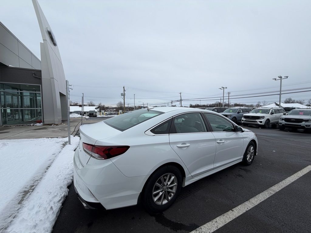 Used 2018 Hyundai Sonata SE Sedan