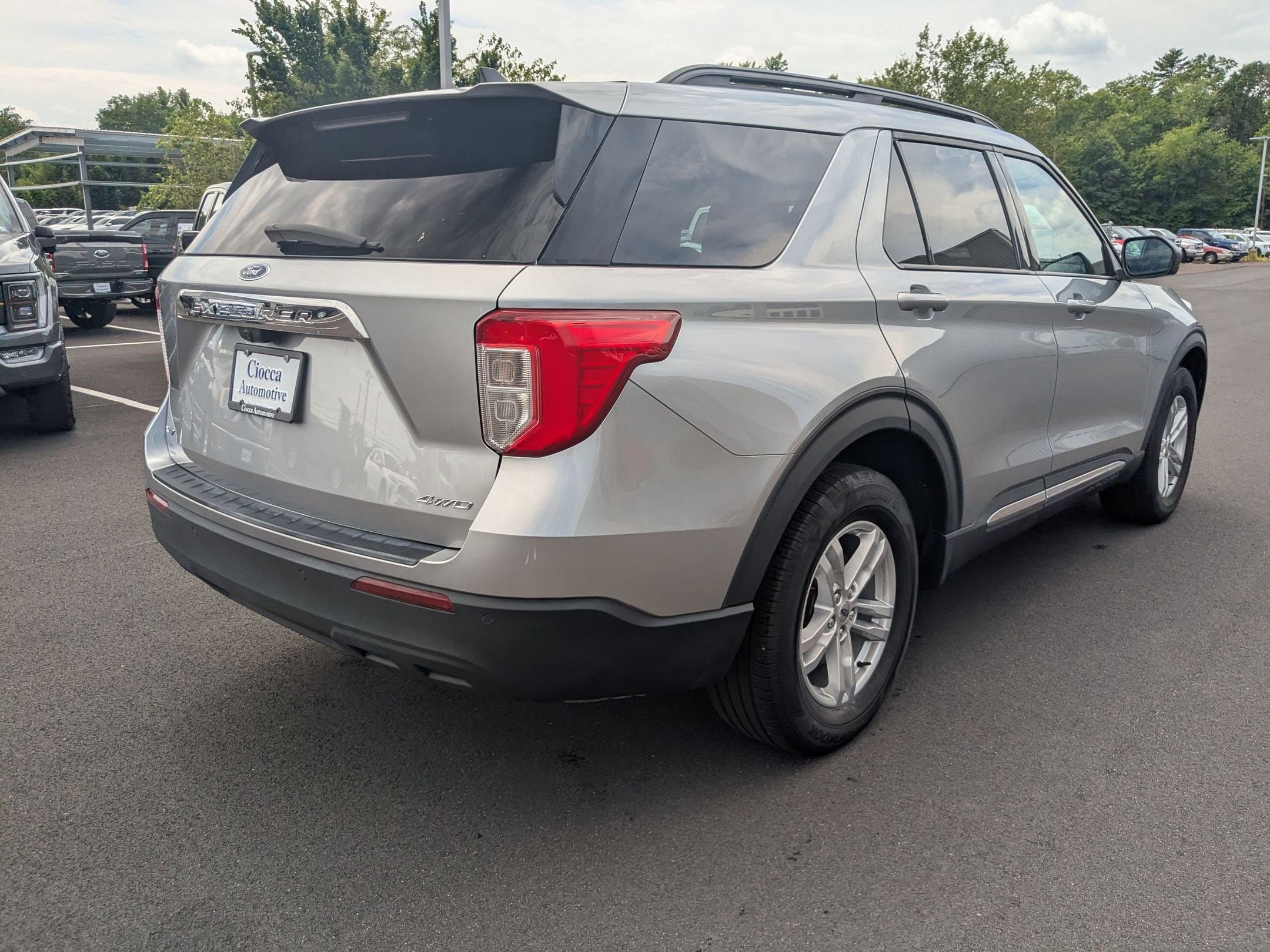 2022 Ford Explorer XLT photo 4