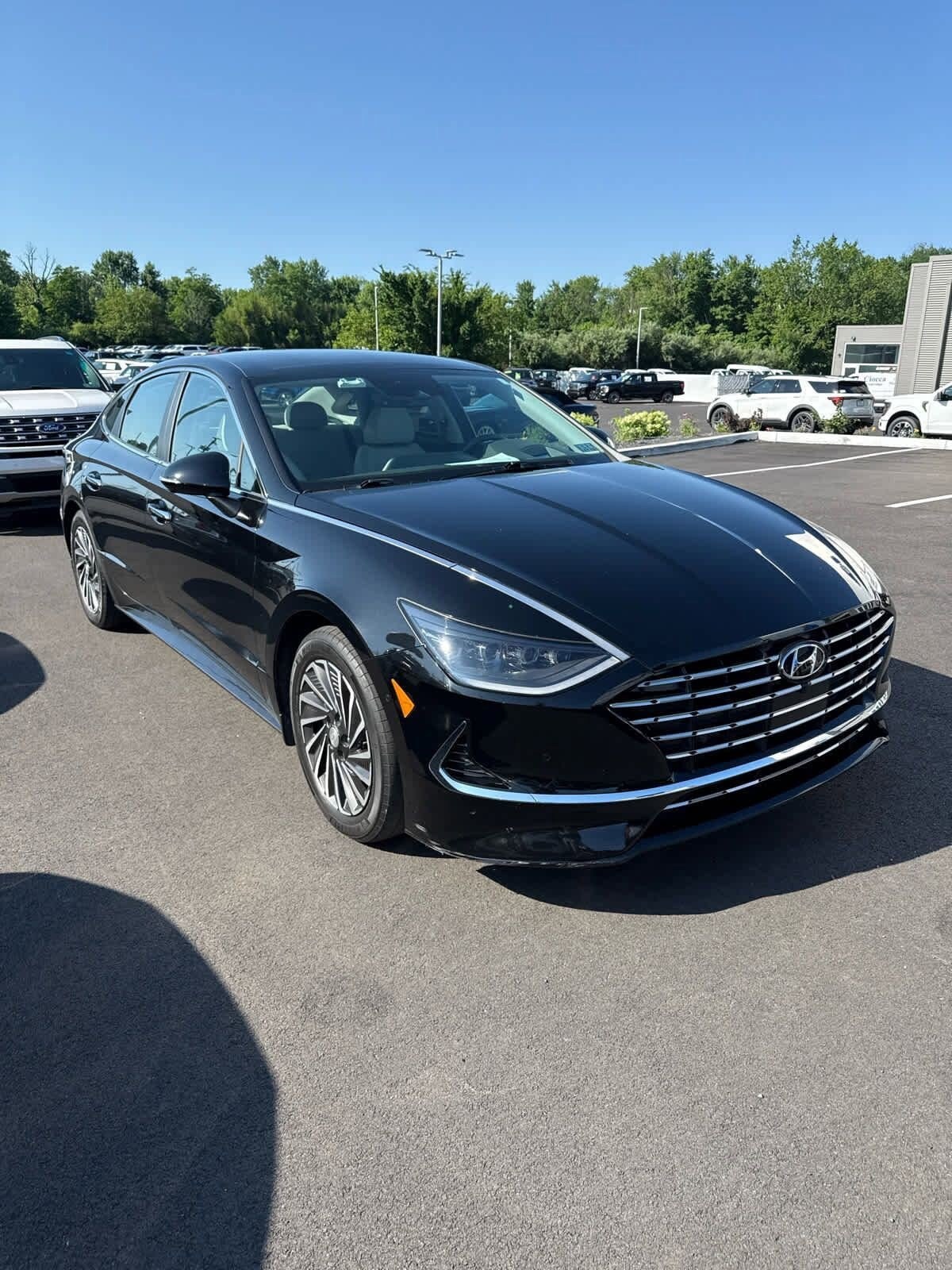 2022 Hyundai Sonata Hybrid Limited photo 3