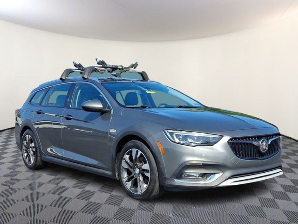 Used 2018 Buick Regal Tourx Essence Wagon