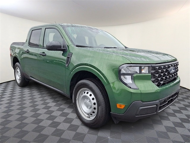 2025 Ford Maverick XL's photo