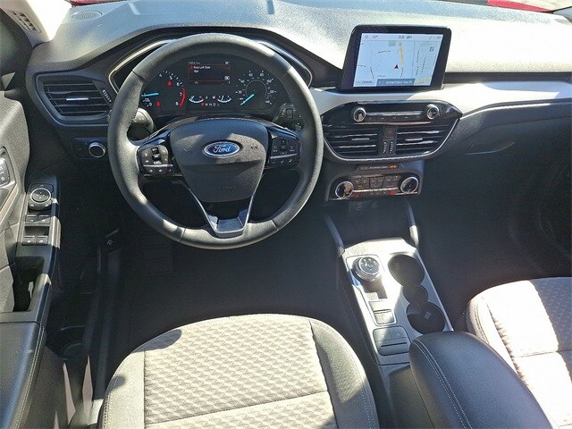2022 Ford Escape SE photo 2