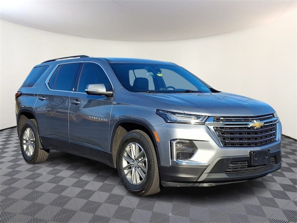 Used 2023 Chevrolet Traverse LT Leather SUV