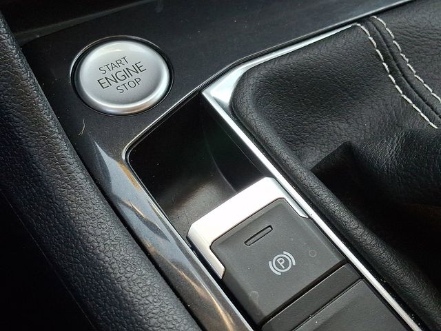 2023 Volkswagen Tiguan SE - Photo 24