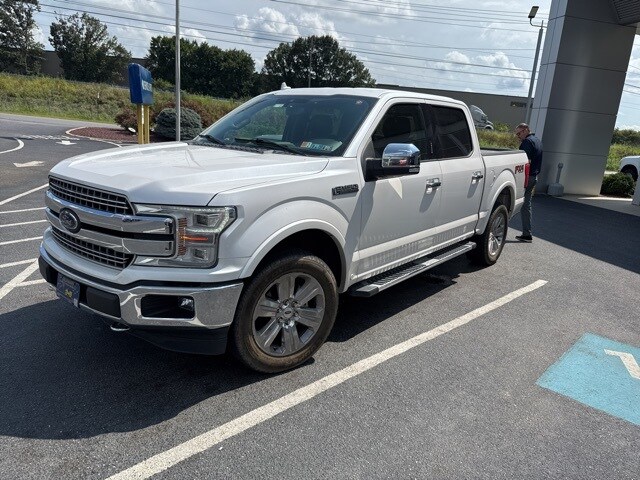 2018 Ford F-150 Lariat photo 2