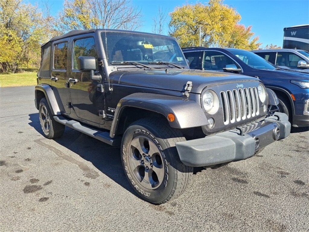 Used 2018 Jeep Wrangler JK Unlimited Sahara SUV