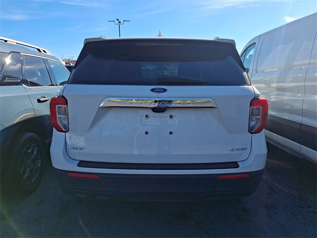2022 Ford Explorer XLT photo 2