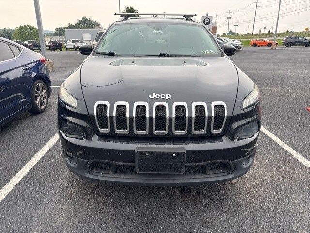 2014 Jeep Cherokee Latitude photo 2