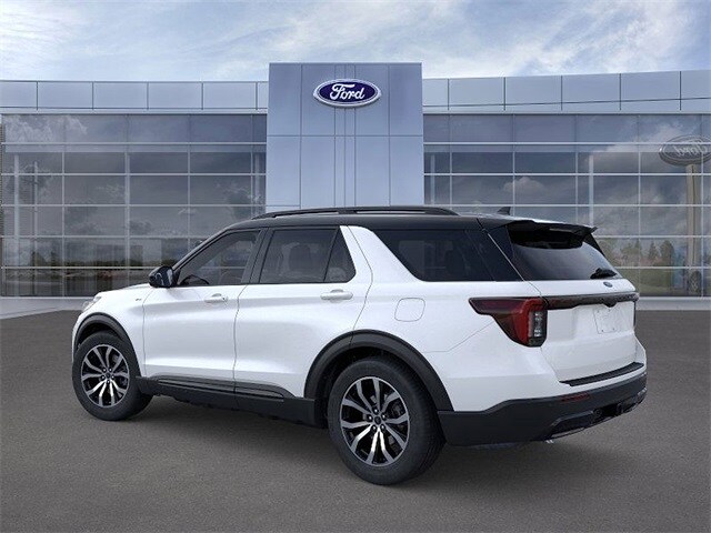2025 Ford Explorer ST-Line photo 4