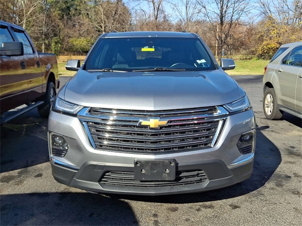 Used 2023 Chevrolet Traverse LT Leather SUV