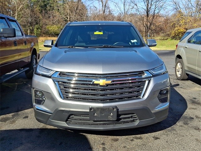 2023 Chevrolet Traverse Leather photo 2