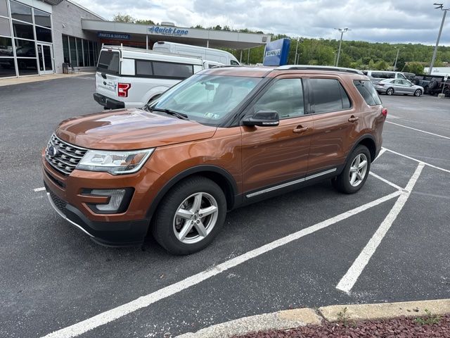 2017 Ford Explorer XLT 4WD's photo