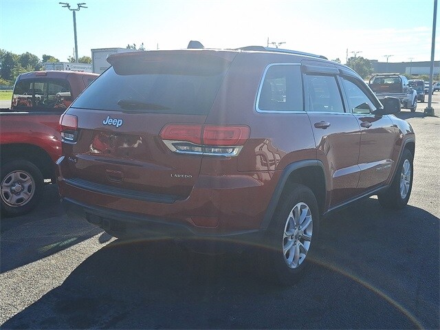 2014 Jeep Grand Cherokee Laredo photo 3