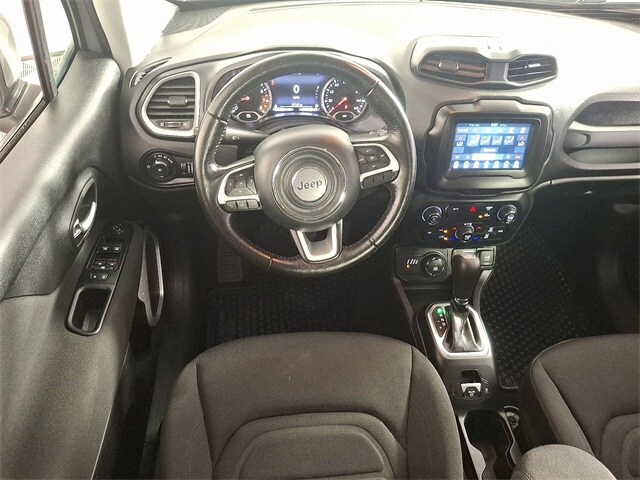 2021 Jeep Renegade Latitude photo 2