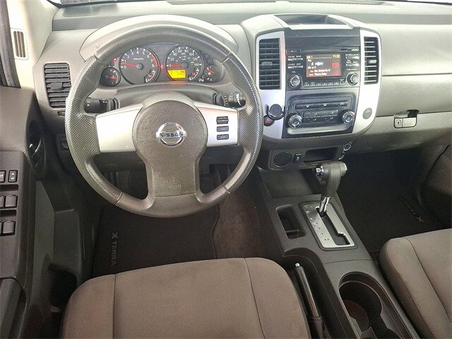 2013 Nissan Xterra S photo 2