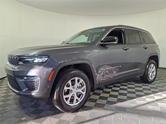 2022 Jeep Grand Cherokee Limited photo 3