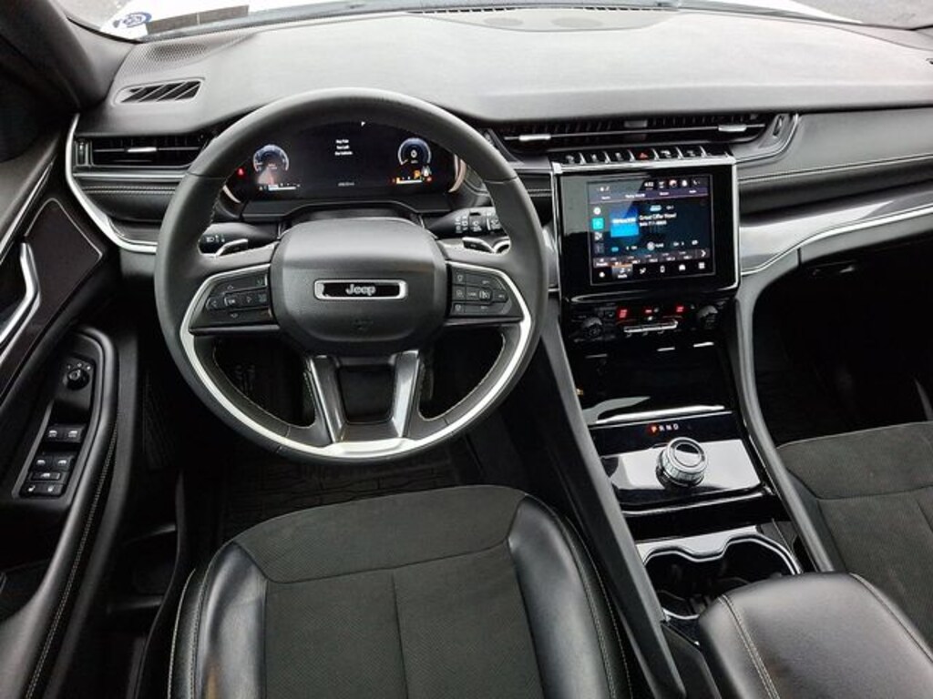 Used 2023 Jeep Grand Cherokee L Altitude SUV
