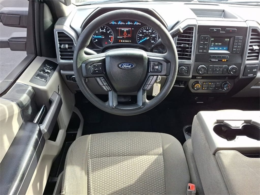 Used 2017 Ford F-250SD XLT Truck Crew Cab