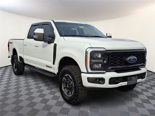 2023 Ford F-250 Super Duty Lariat's photo